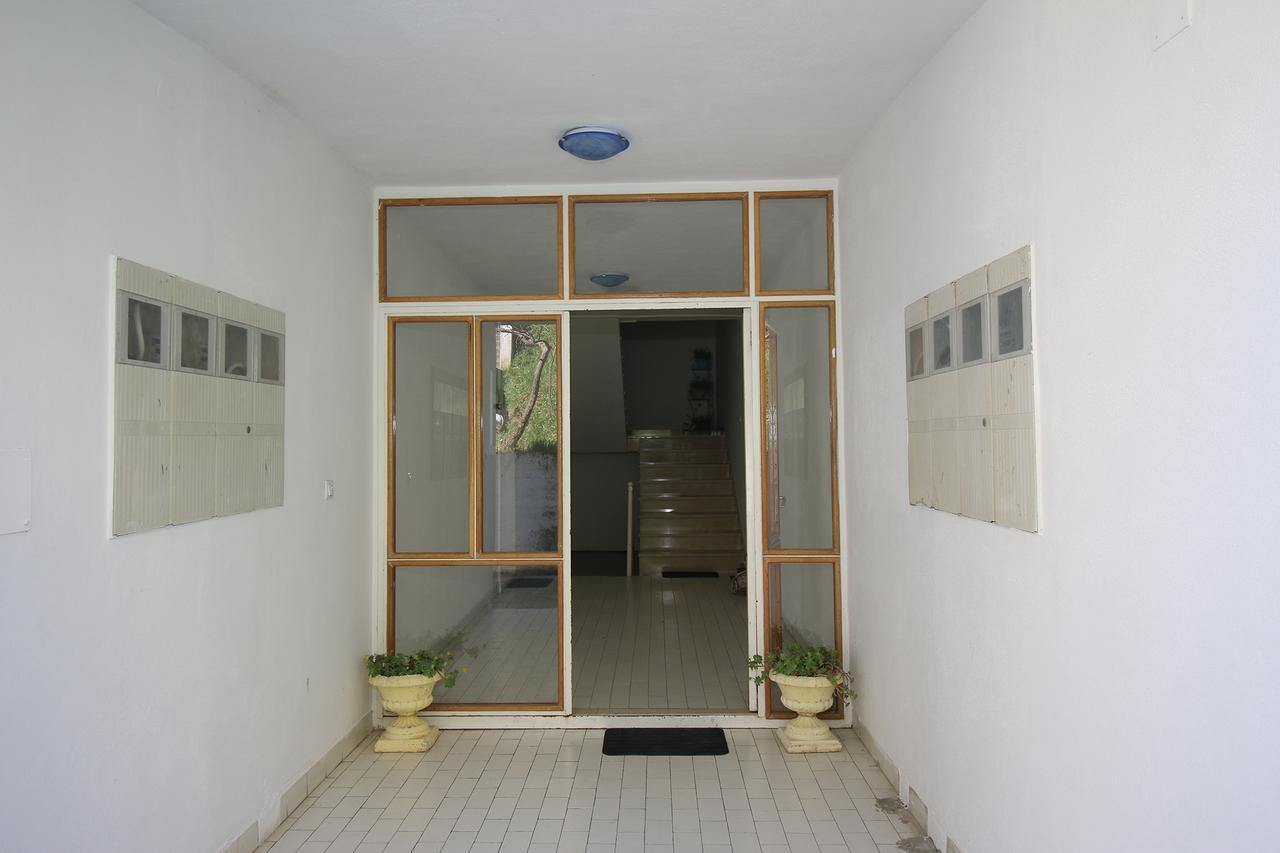 Apartments Milina Omiš Buitenkant foto