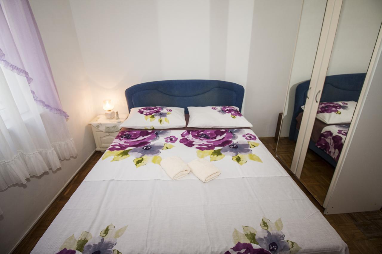 Apartments Milina Omiš Buitenkant foto
