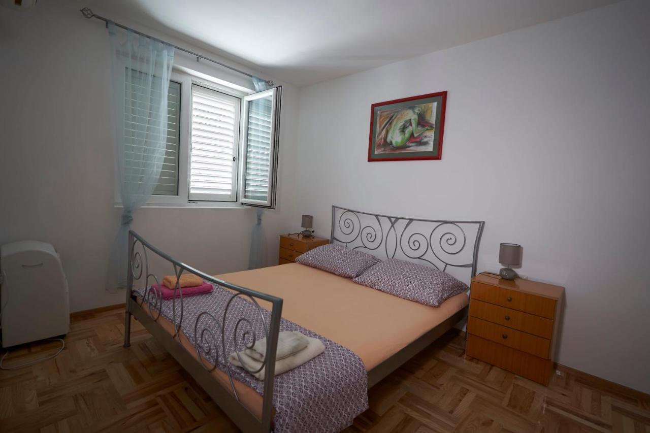 Apartments Milina Omiš Buitenkant foto