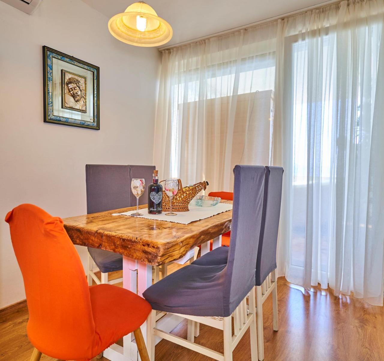 Apartments Milina Omiš Buitenkant foto